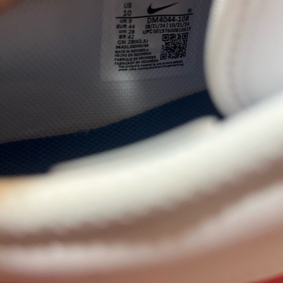 Nike Cortez White Red Varsity Blue Sneaker Men's Shoe Size 10 DM4044-108 - Picture 10 of 11